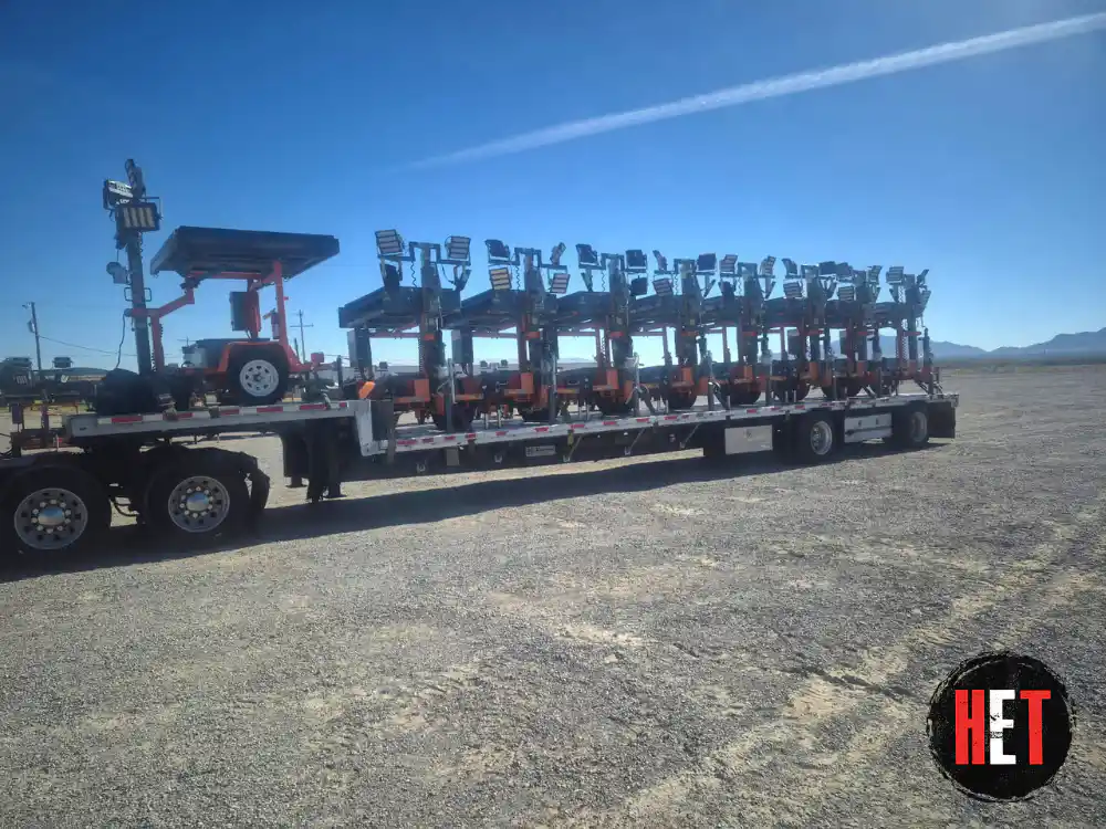 Hauling 10 LTS160N Solar light towers