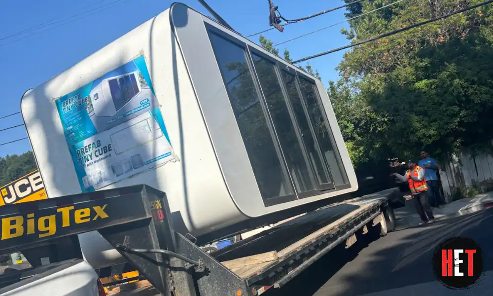 hauling a modular unit