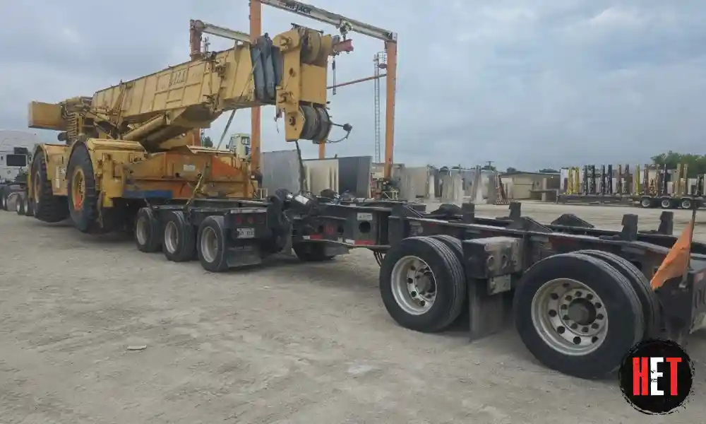 Grove RT9100 crane transport