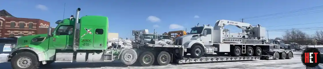 Hauling a Kenworth T880 Snooper truck